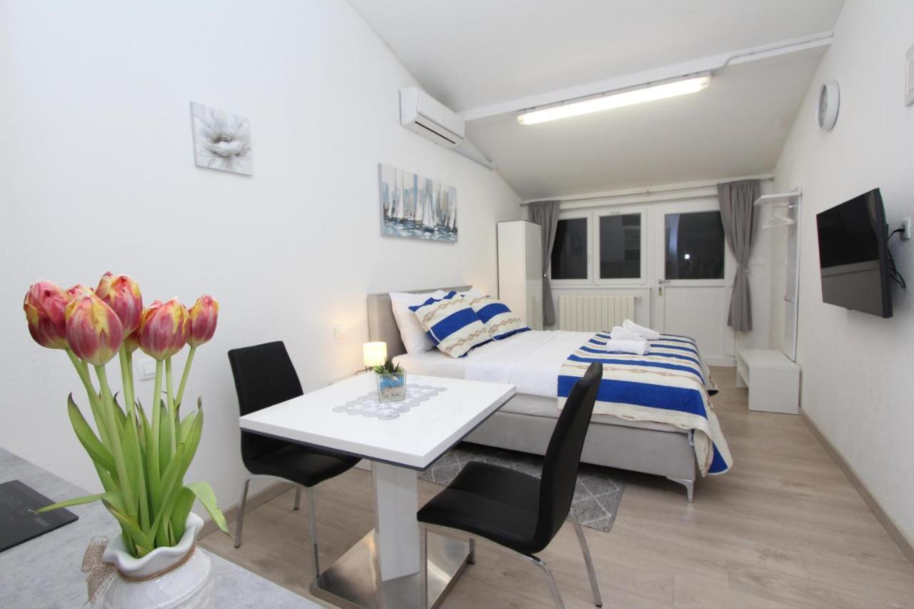 Studio Sunny Rovinj Exterior foto