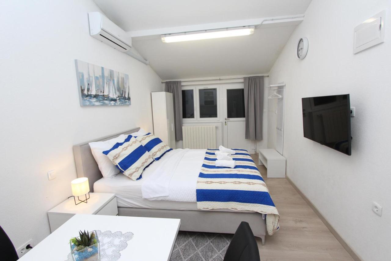 Studio Sunny Rovinj Exterior foto