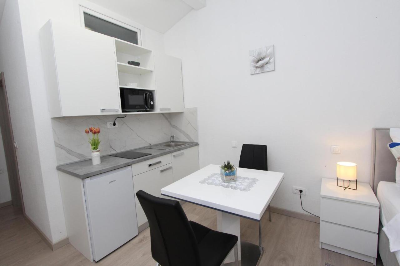 Studio Sunny Rovinj Exterior foto